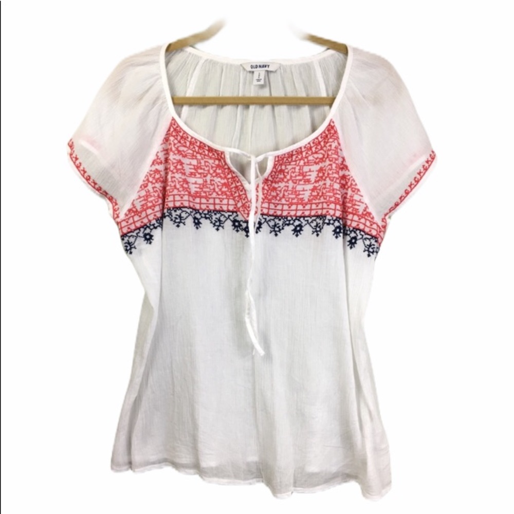 Old Navy White Smocked Embroidery Popover …